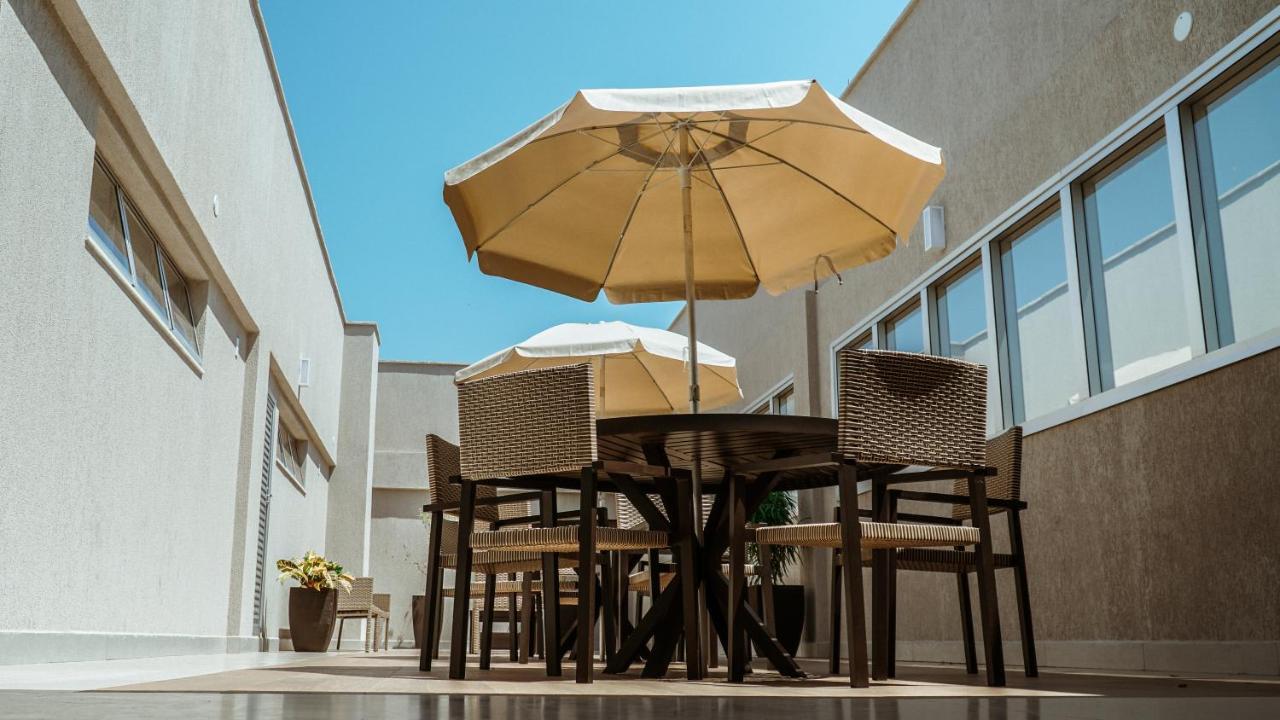 Annaya Suites Vicosa  Bagian luar foto